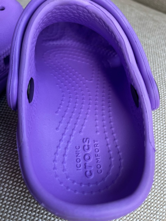 CROCS: Toddler Classic Clog Purple - Picture 7 of 14